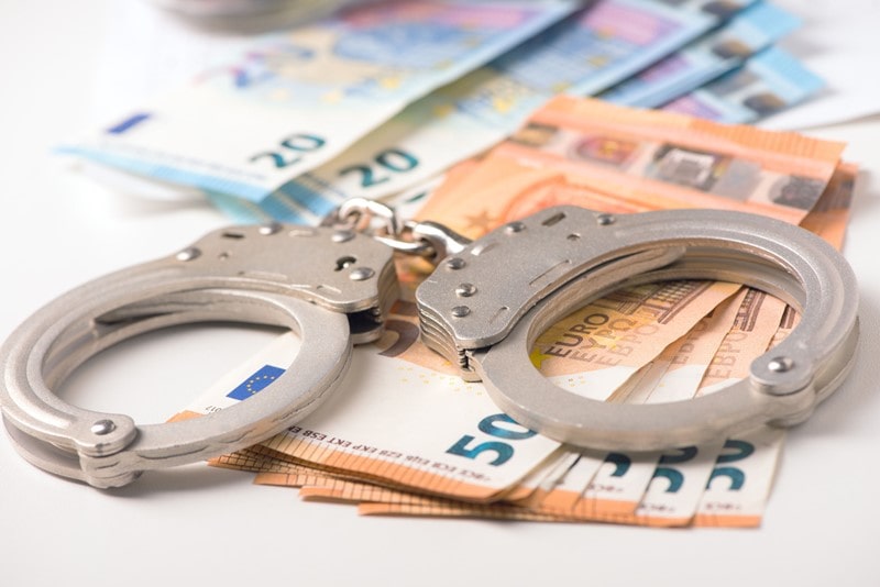 Wie Kan Opzettelijk Een Onjuiste Aangifte Doen?