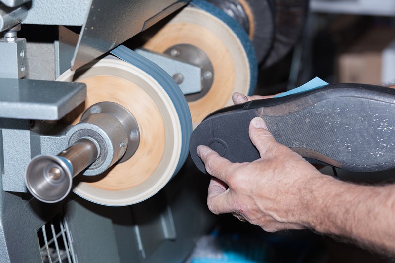 Schoenherstelbedrijf Verliest Rechtszaak Over Gestolen Kasomzet